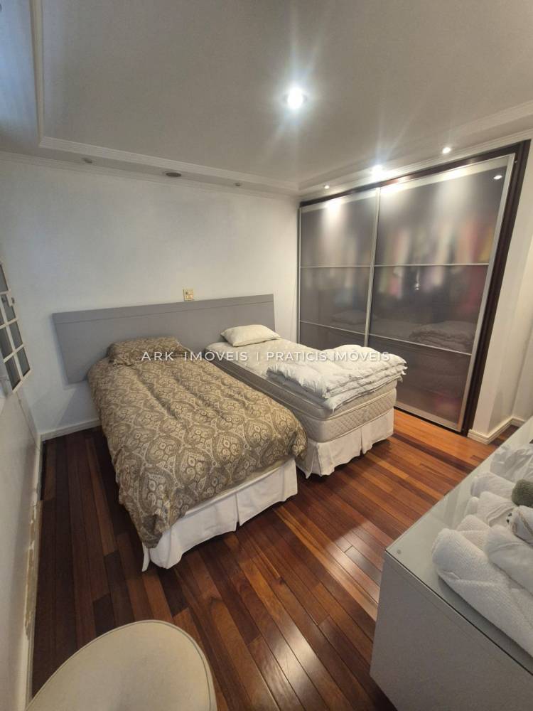 Casa, 4 quartos, 357 m² - Foto 26